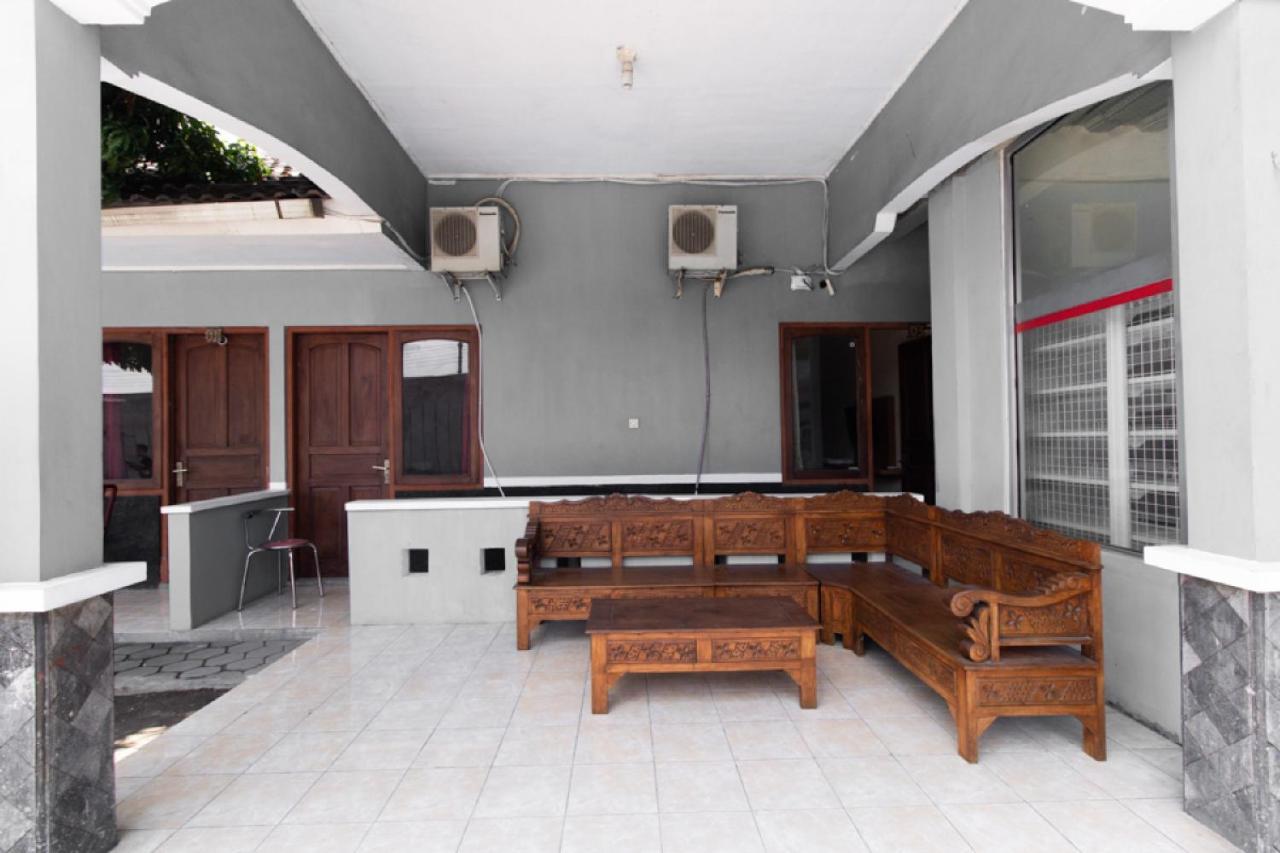 Guest house Reddoorz @ Raya Janti Yogyakarta 2*